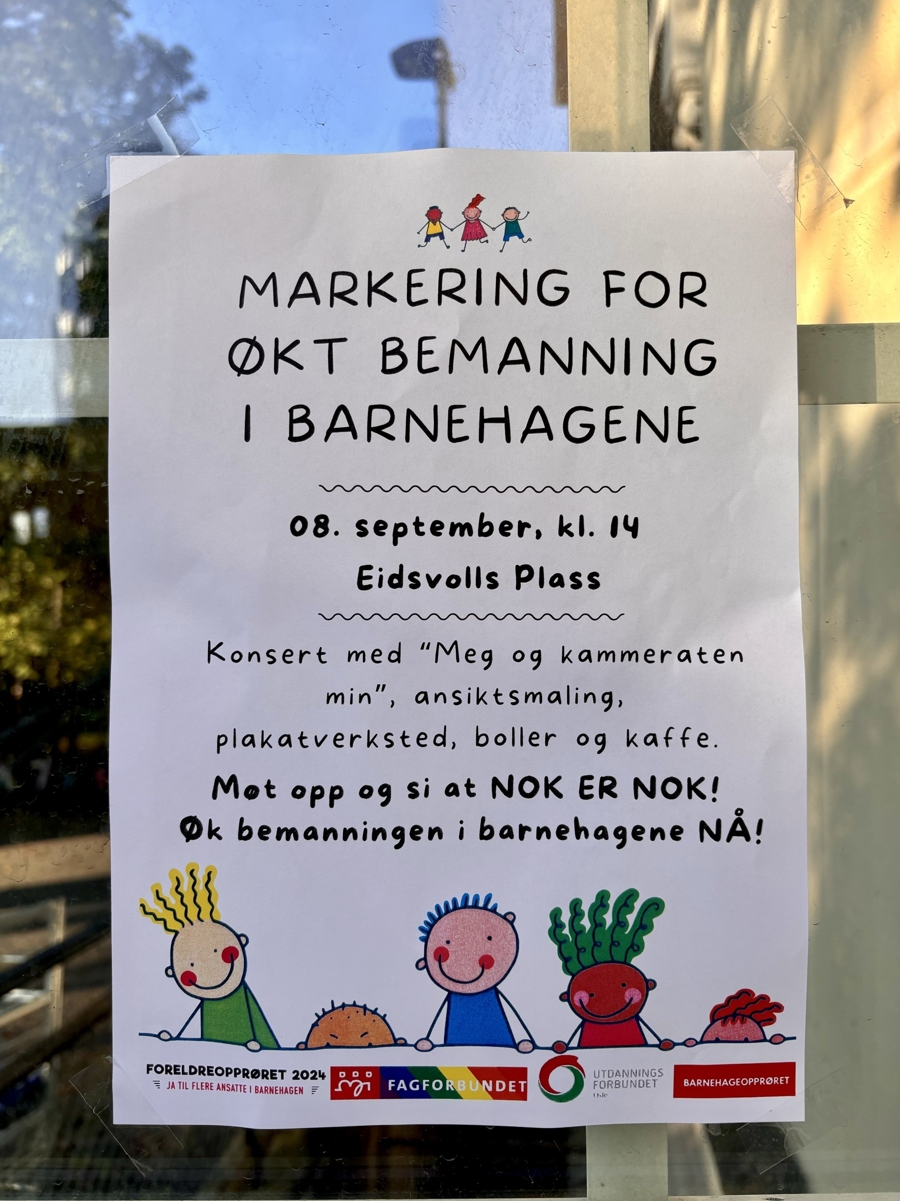 A flyer promoting an event for increased staffing in kindergartens, featuring a concert, face painting, and refreshments in front of the Parliament building in Oslo on September 8th.